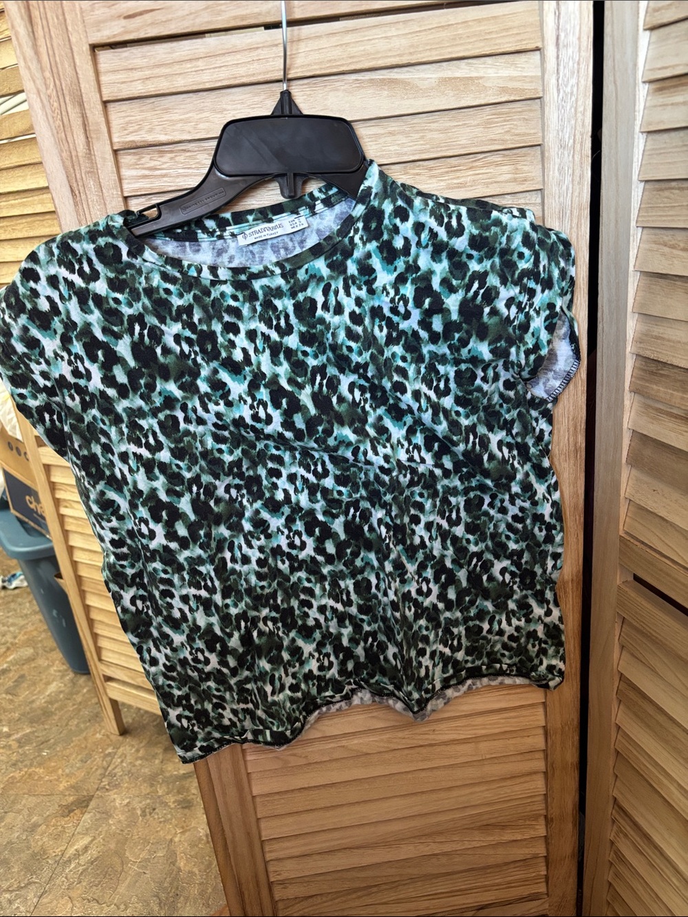 Stradivarius Teal and Black Leopard Short Sleeve Top Small